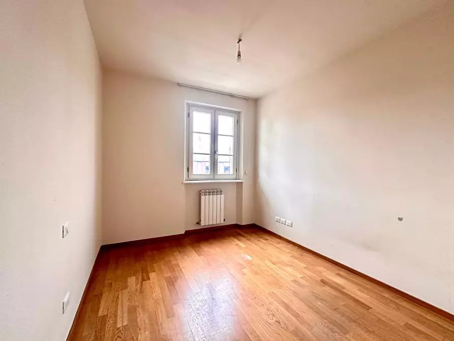 Immagine 23 di Appartamento in vendita  a Lucca