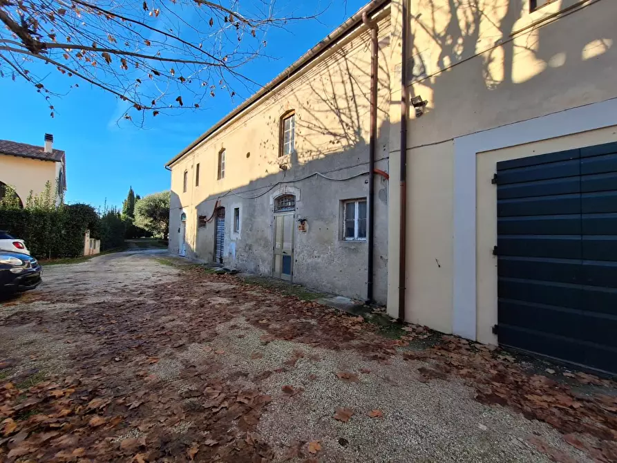 Immagine 28 di Rustico / casale in vendita  a Cascina