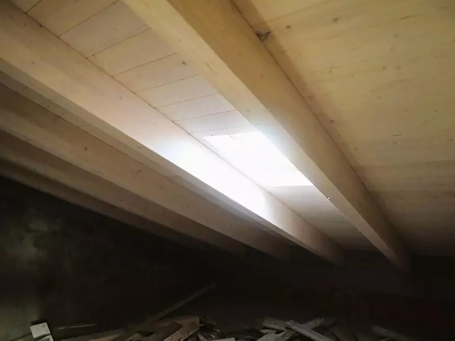 Immagine 9 di Appartamento in vendita  a Capraia E Limite