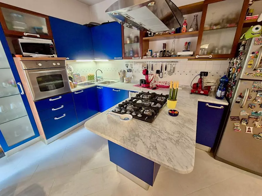 Immagine 9 di Villa in vendita  a Pisa