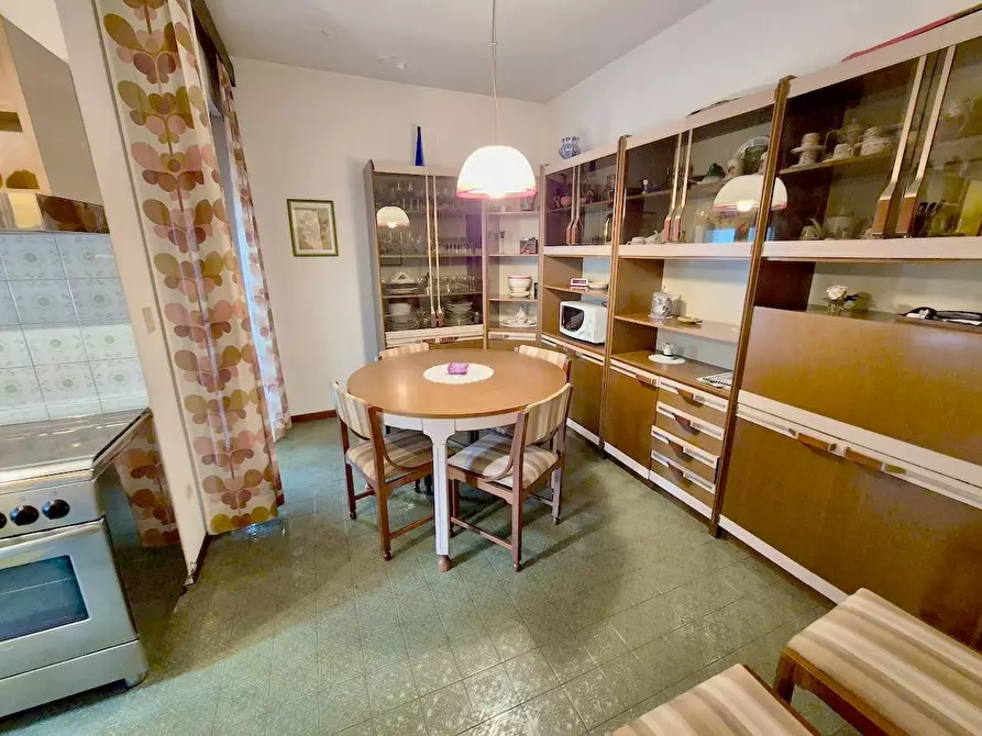 Immagine 33 di Villa in vendita  a Pisa