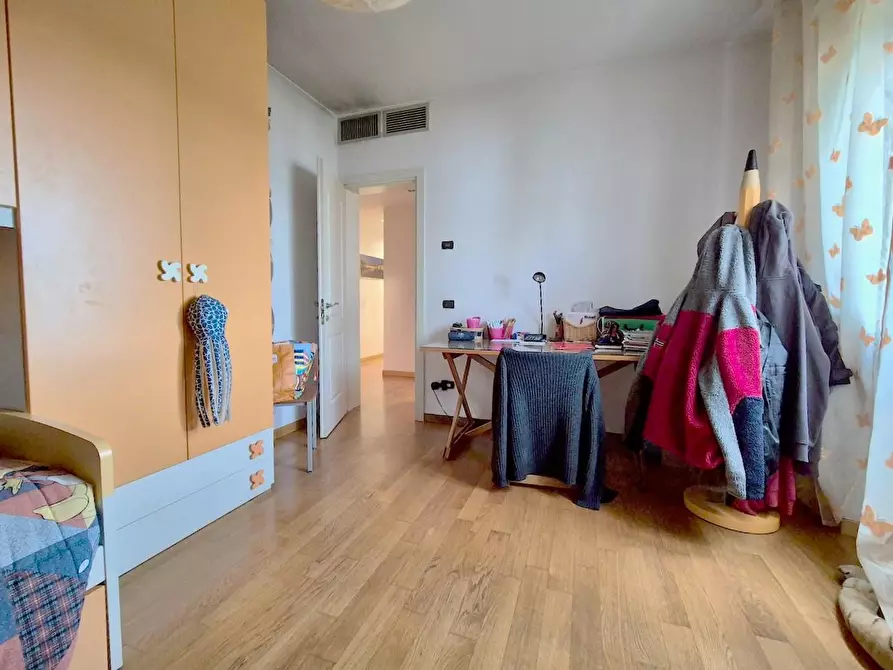 Immagine 18 di Villa in vendita  a Pisa