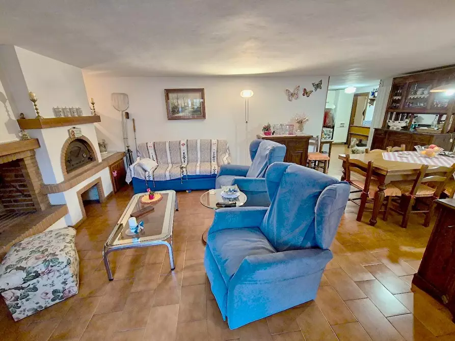 Immagine 45 di Villa in vendita  a Pisa