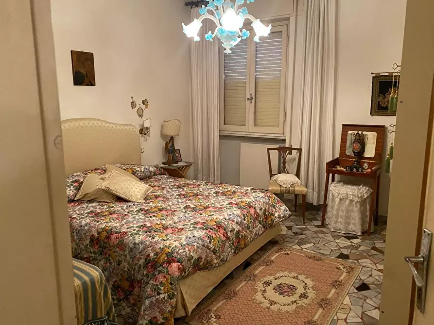 Immagine 8 di Appartamento in vendita  a Viareggio