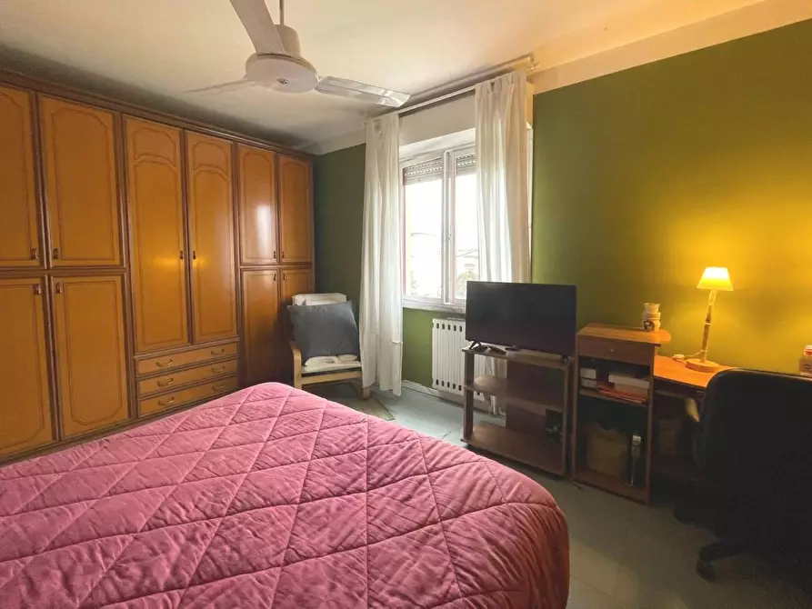 Immagine 18 di Appartamento in vendita  a Viareggio