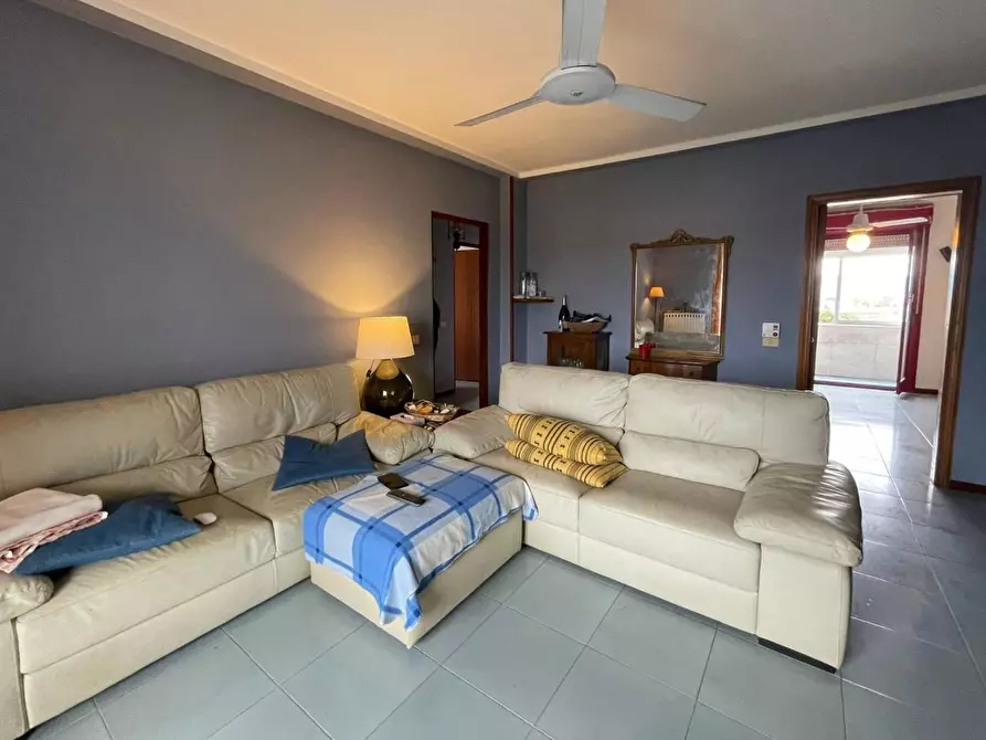 Immagine 4 di Appartamento in vendita  a Viareggio