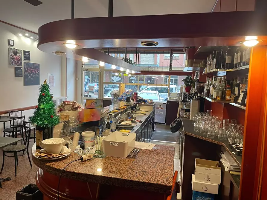 Immagine 1 di Bar / Ristorante in vendita  a Torino