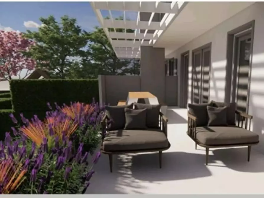 Immagine 4 di Casa quadrifamiliare in vendita  a Massa