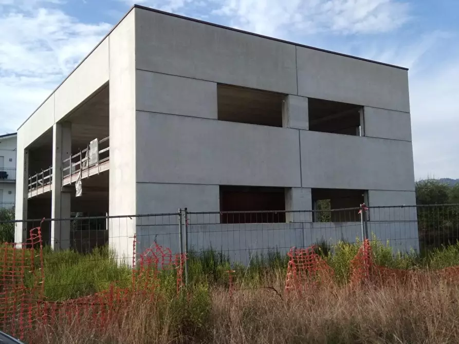 Immagine 1 di Capannone industriale in vendita  a Castelnuovo Magra