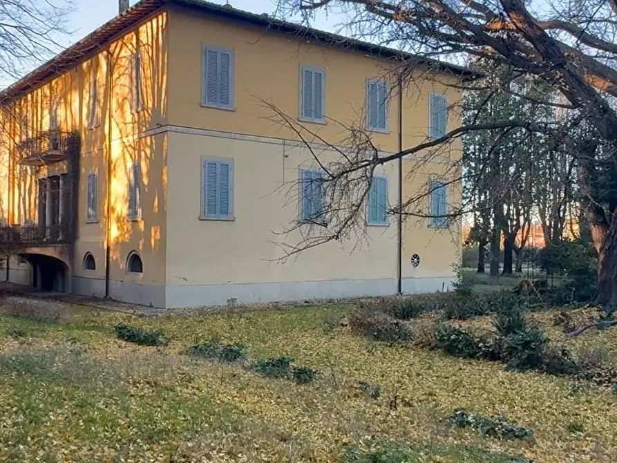 Immagine 3 di Villa in vendita  a Santa Maria A Monte