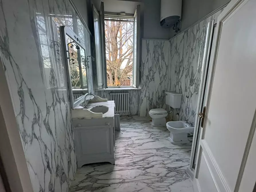 Immagine 9 di Villa in vendita  a Santa Maria A Monte