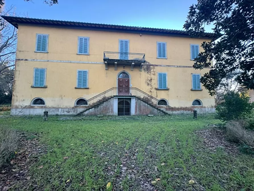 Immagine 1 di Villa in vendita  a Santa Maria A Monte