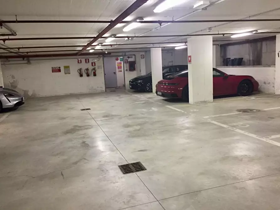 Immagine 19 di Mansarda in vendita  a Viareggio