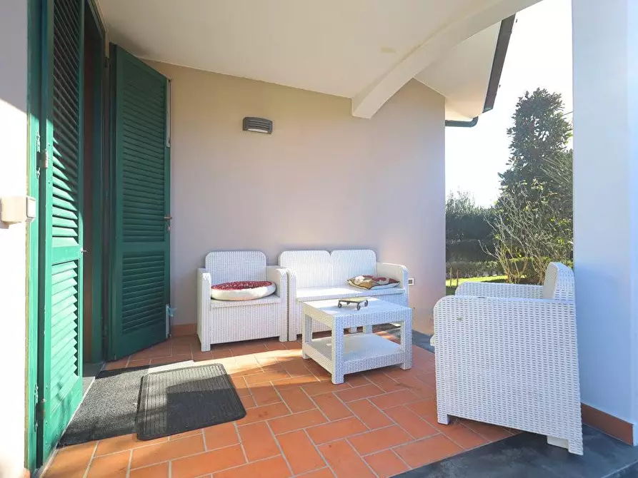 Immagine 26 di Villa in vendita  a Cascina