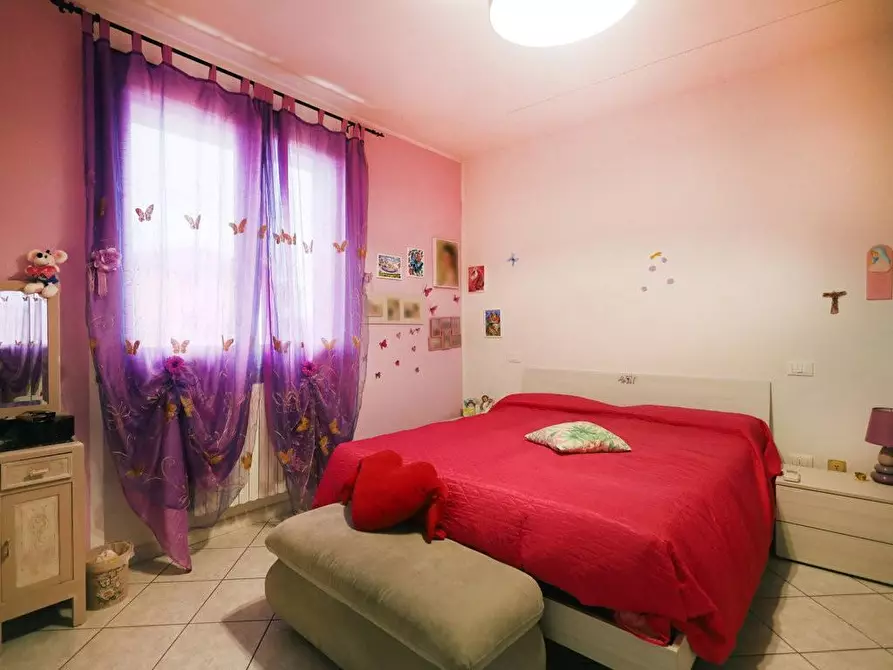 Immagine 21 di Villa in vendita  a Cascina