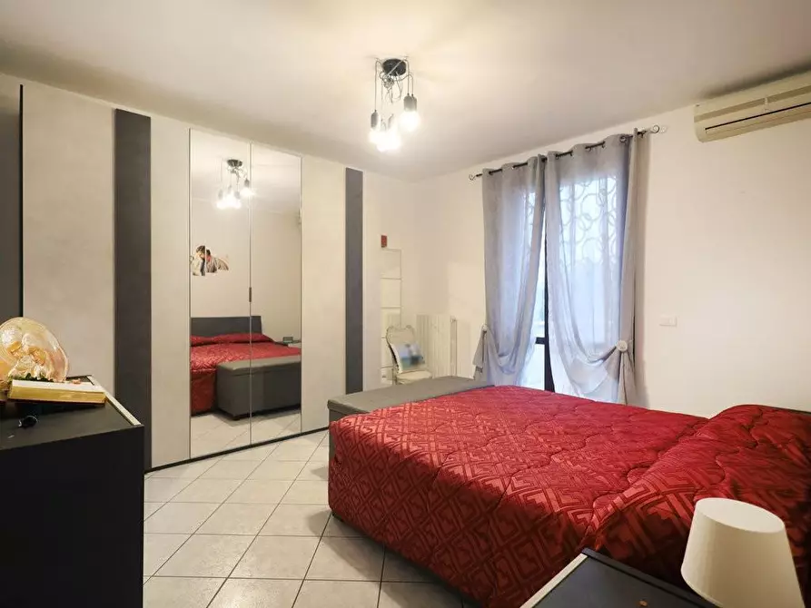 Immagine 15 di Villa in vendita  a Cascina