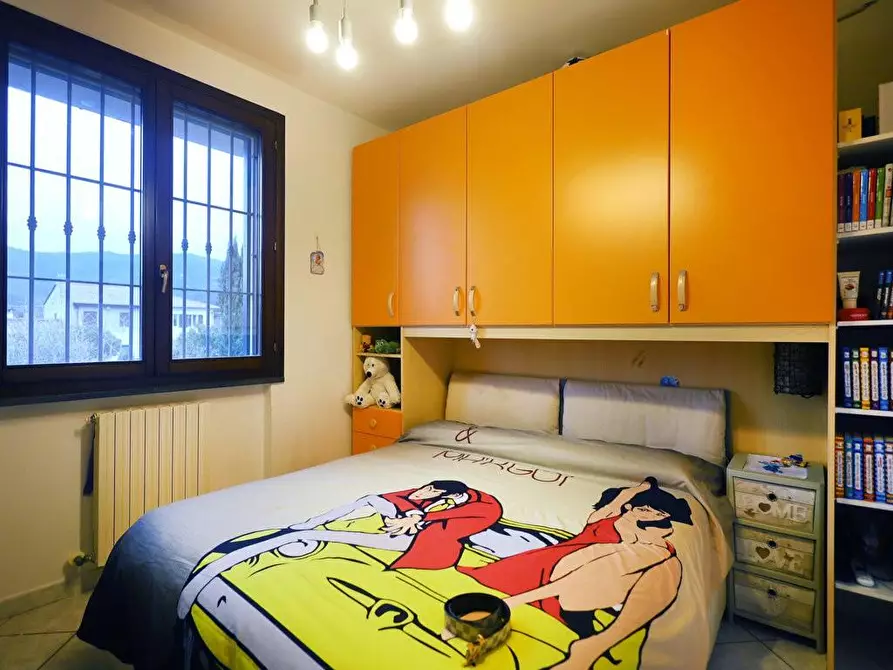 Immagine 19 di Villa in vendita  a Cascina