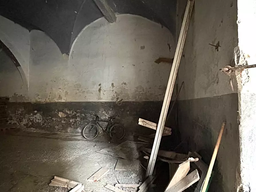 Immagine 11 di Palazzo in vendita  a Peccioli