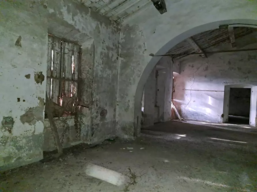 Immagine 8 di Palazzo in vendita  a Peccioli