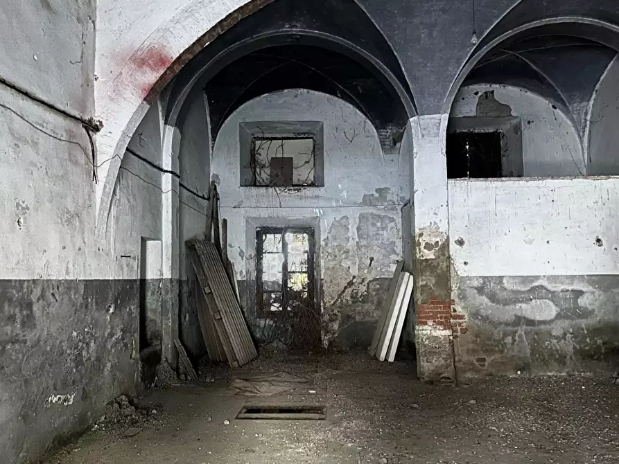 Immagine 3 di Palazzo in vendita  a Peccioli