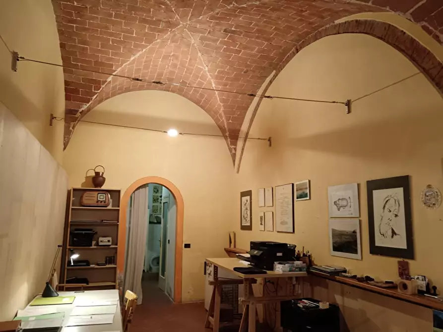 Immagine 5 di Magazzino in affitto  a Empoli