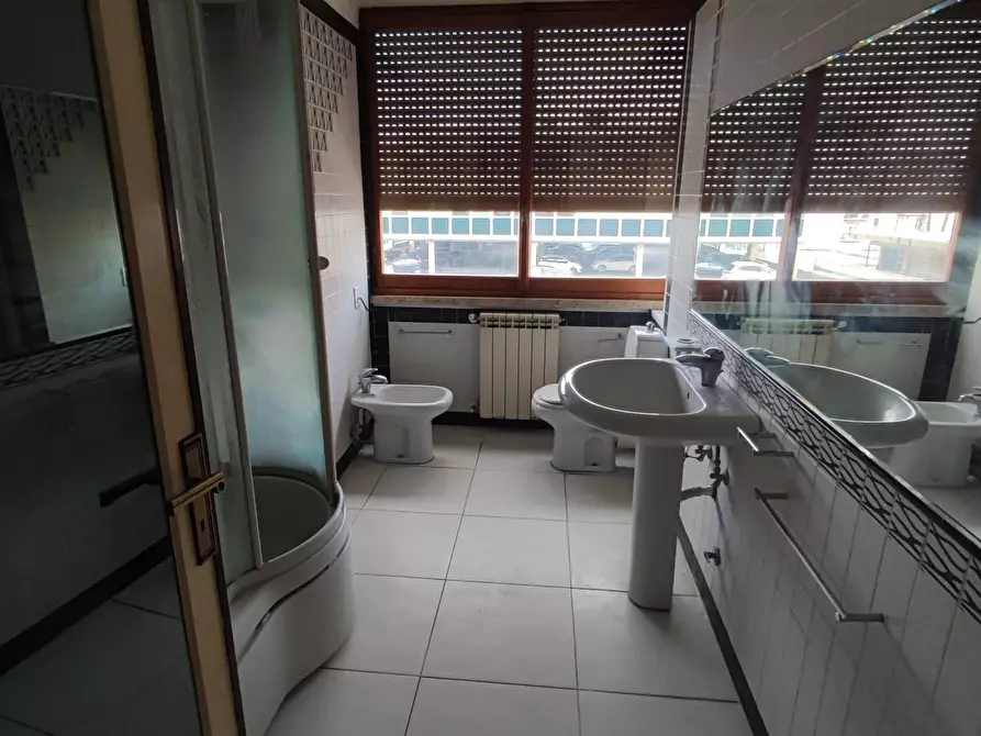 Immagine 5 di Appartamento in vendita  a Massa