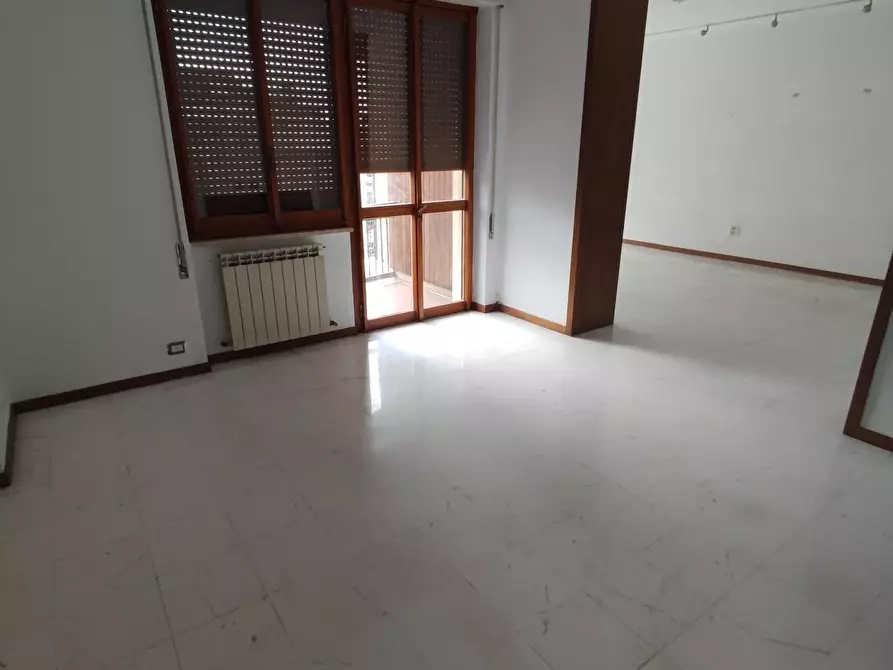 Immagine 7 di Appartamento in vendita  a Massa