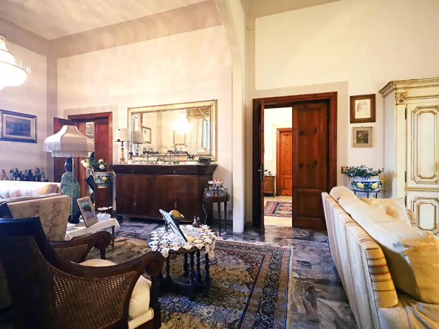 Immagine 7 di Villa in vendita  a Vinci