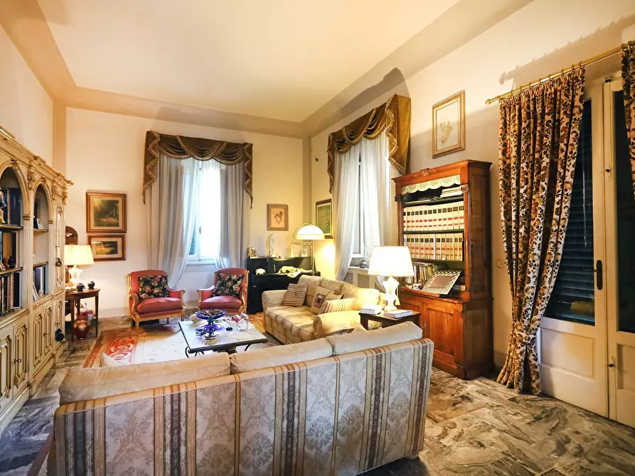 Immagine 13 di Villa in vendita  a Vinci