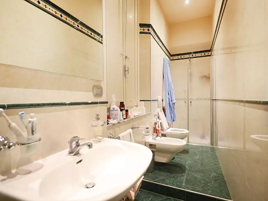 Immagine 28 di Villa in vendita  a Vinci