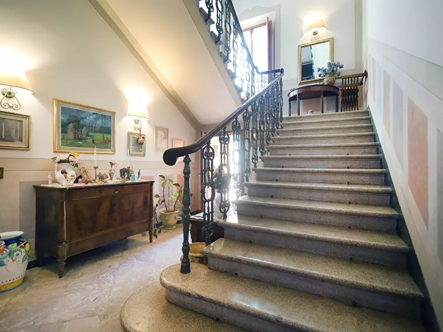 Immagine 18 di Villa in vendita  a Vinci