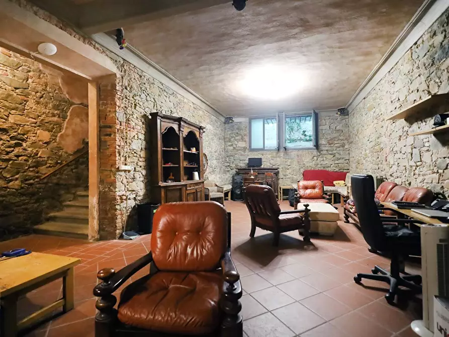 Immagine 32 di Villa in vendita  a Vinci