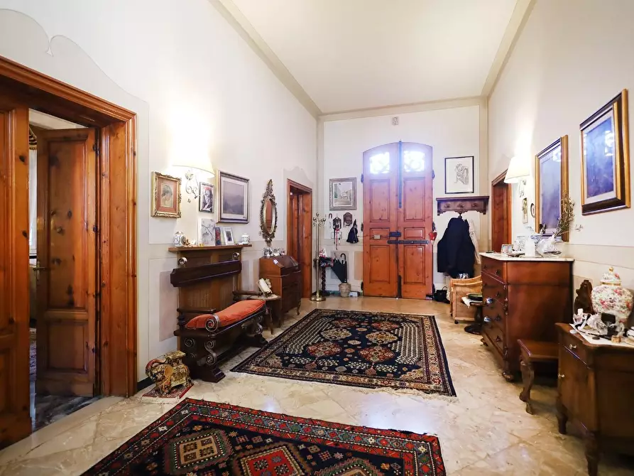 Immagine 3 di Villa in vendita  a Vinci