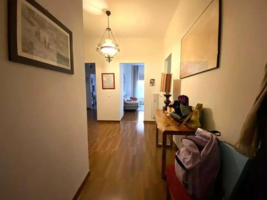 Immagine 3 di Appartamento in vendita  a Massa