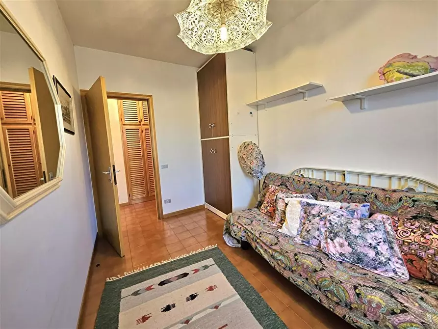 Immagine 29 di Appartamento in vendita  a Massa