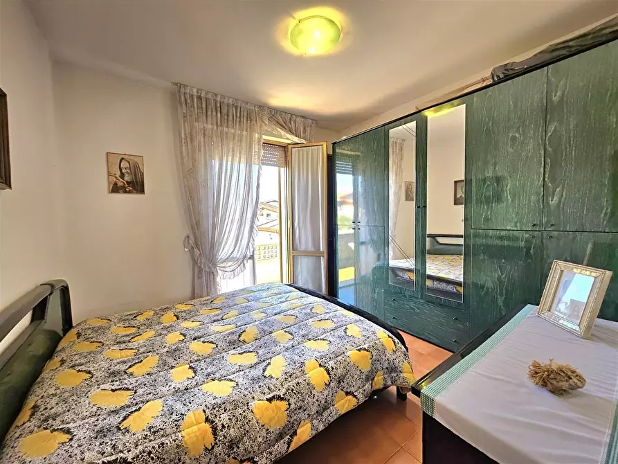 Immagine 35 di Appartamento in vendita  a Massa