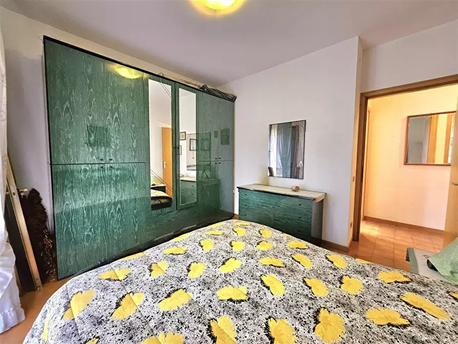 Immagine 34 di Appartamento in vendita  a Massa