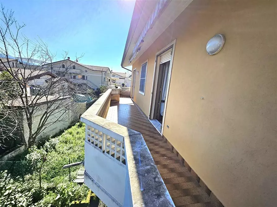 Immagine 21 di Appartamento in vendita  a Massa