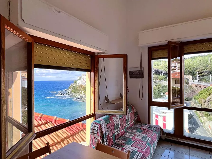 Immagine 4 di Appartamento in vendita  a Rosignano Marittimo