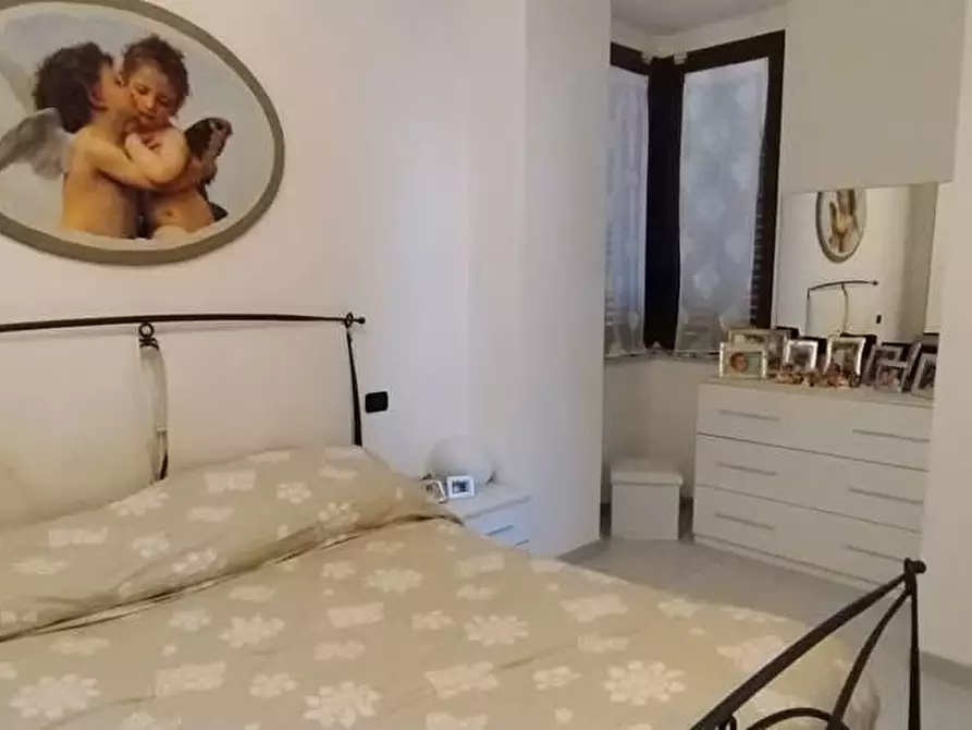 Immagine 15 di Appartamento in vendita  a Ortonovo