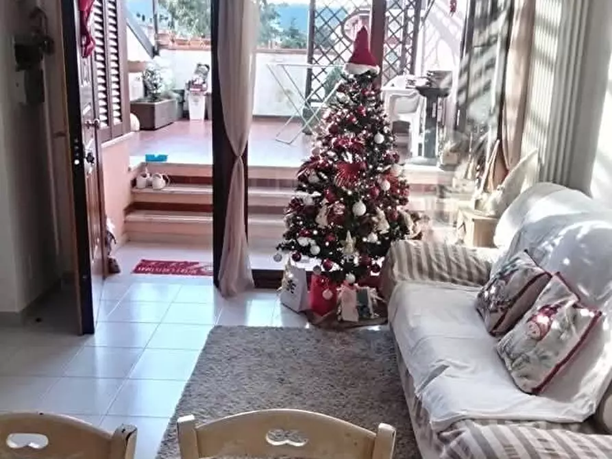 Immagine 11 di Appartamento in vendita  a Ortonovo