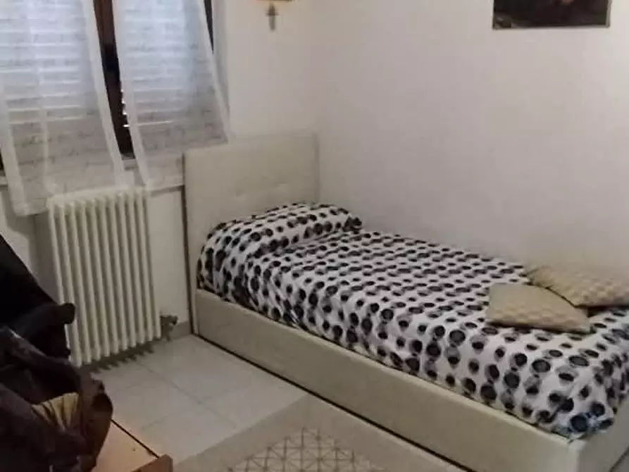 Immagine 17 di Appartamento in vendita  a Ortonovo