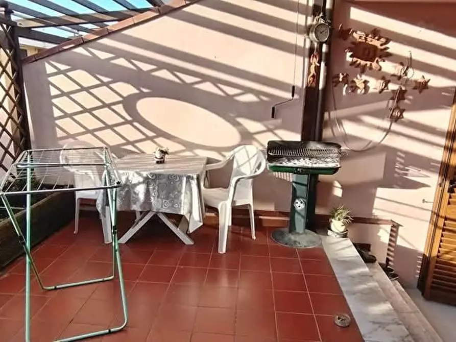 Immagine 1 di Appartamento in vendita  a Ortonovo