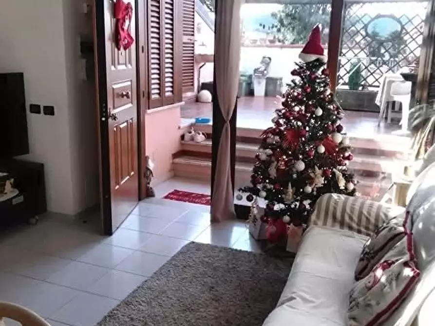 Immagine 13 di Appartamento in vendita  a Ortonovo