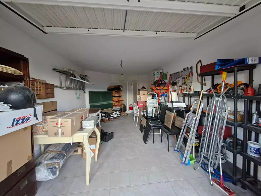 Immagine 25 di Appartamento in vendita  a Campiglia Marittima