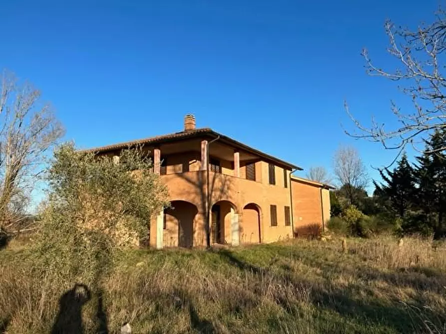 Immagine 3 di Casa indipendente in vendita  a Siena