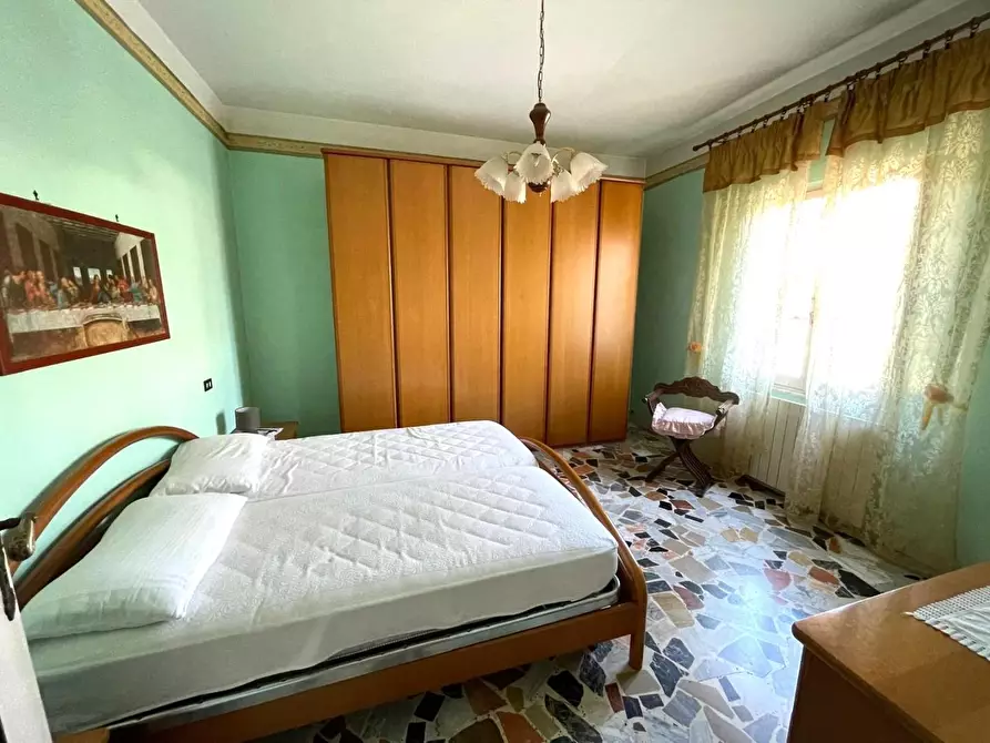 Immagine 7 di Porzione di casa in vendita  a Massa