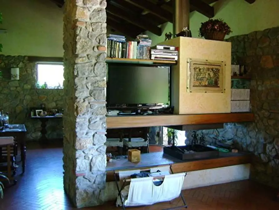 Immagine 20 di Villa in vendita  a Ameglia