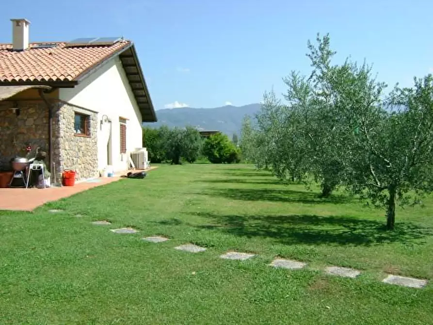 Immagine 10 di Villa in vendita  a Ameglia