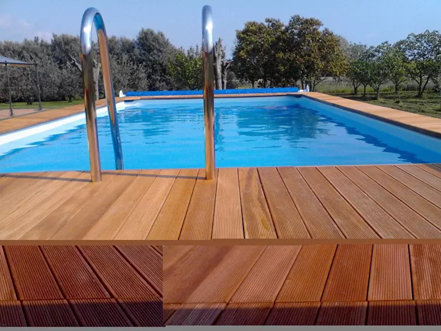 Immagine 7 di Villa in vendita  a Ameglia